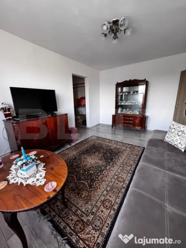 Apartament 2 camere, zona Micro 2, cu loc de parcare - Turda (Cluj)