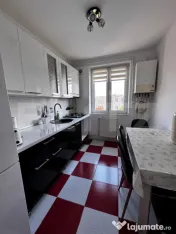 Apartament 2 camere, zona Micro 2, cu loc de parcare