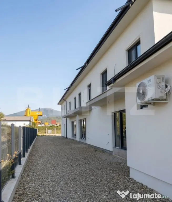 Casă tip duplex de închiriat – 136 mp, P+1, parcare și - Targoviste (Dambovita)