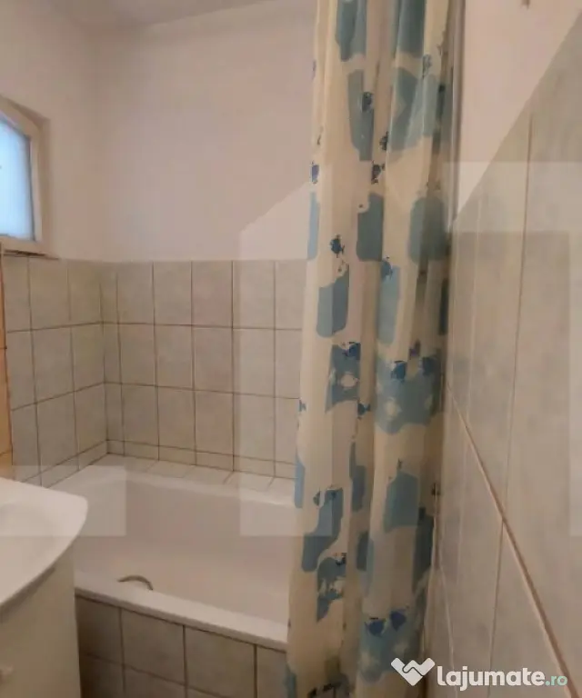 Apartament 3 camere, 67 mp, zona Simeria - Sfantu Gheorghe (Covasna)