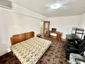 Apartament 3 camere,2 bai,mobilat,zona Cetate 