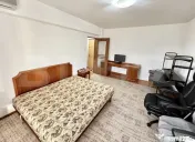 Apartament 3 camere,2 bai,mobilat,zona Cetate