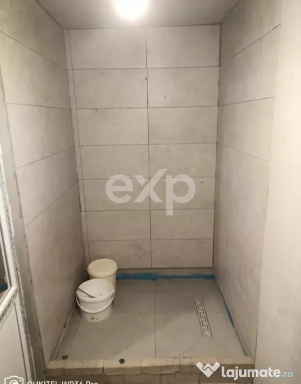 Două case pe 440 mp, acces din 2 străzi – Băjești, Bă - Bajesti (Arges)