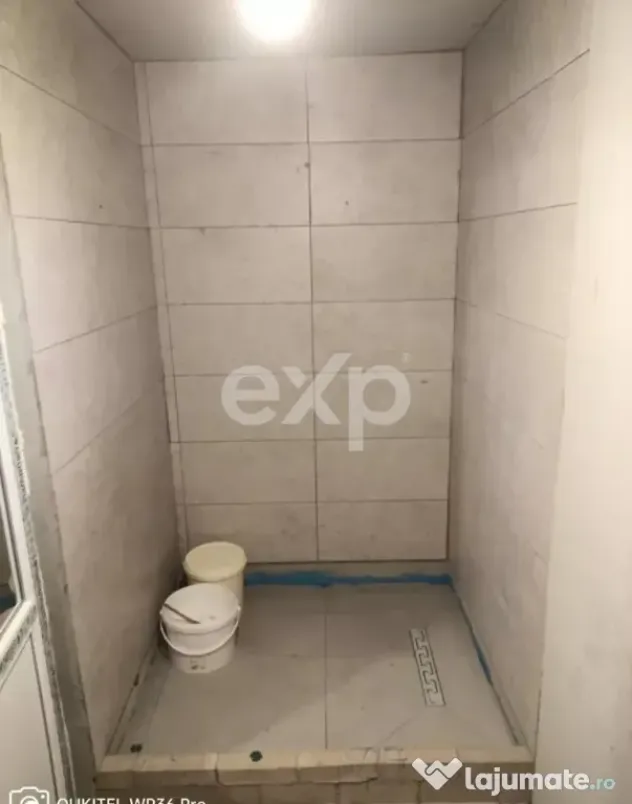 Două case pe 440 mp, acces din 2 străzi – Băjești, Bă - Bajesti (Arges)