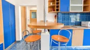 Apartament 2 camere decomandat -60 mp- Etaj 3- Parcare- Cale 