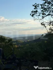 Casă de vânzare cu teren generos