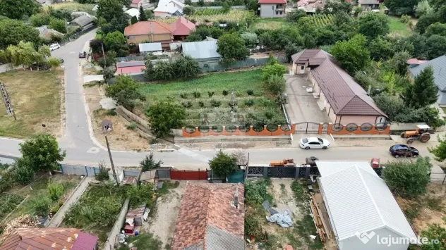 Casă cu teren generos și livadă – Păunești, Vișioara - Paunesti (Vrancea)