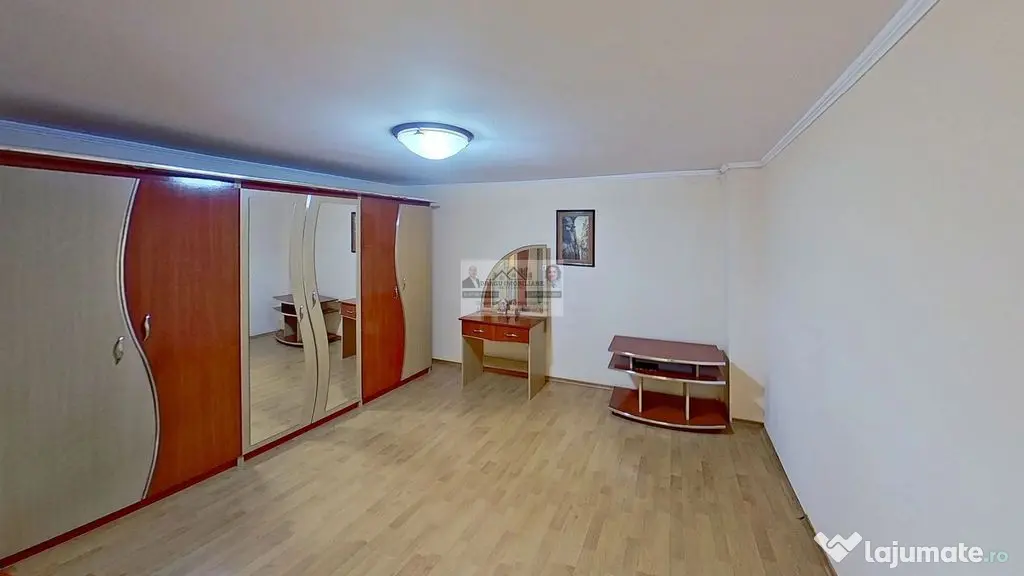 Casă cu teren generos și livadă – Păunești, Vișioara - Paunesti (Vrancea)