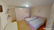 Casă cu teren generos și livadă – Păunești, Vișioara