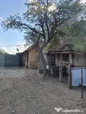 Casă locuibilă cu teren 2.809 mp și anexe, la doar 20 min 