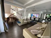 Casa Vila cu piscina, 7 minute de centru Bistrita - de vânzare!