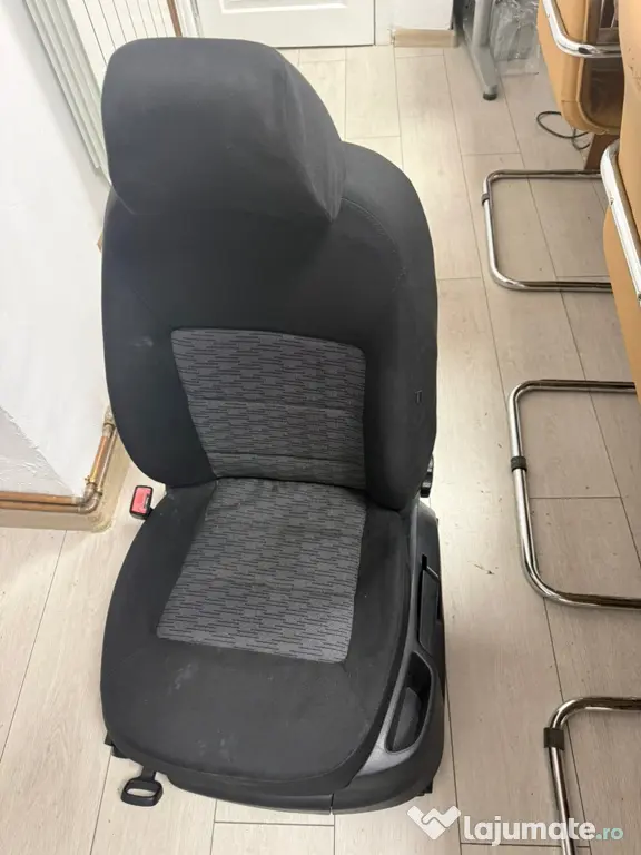 Vând interior (scaune + banchetă) Skoda Octavia 2