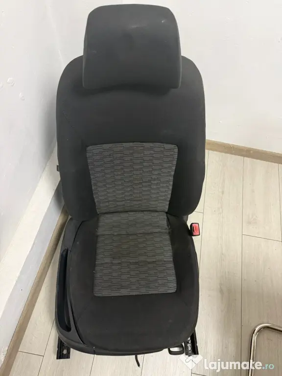 Vând interior (scaune + banchetă) Skoda Octavia 2
