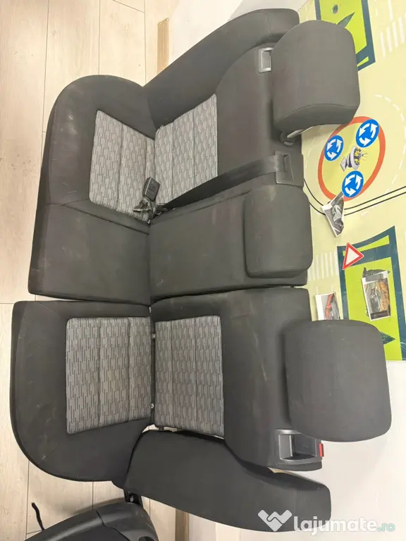 Vând interior (scaune + banchetă) Skoda Octavia 2
