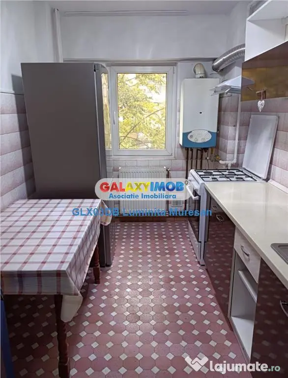 Apartament 3 camere decomandat Targoviste Central - Targoviste (Dambovita)