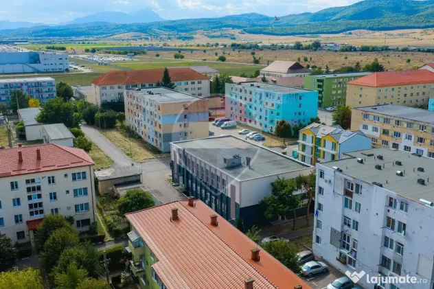Spațiu comercial cu 6 unitati de vanzare in Codlea | Comision 0% - Codlea (Brasov)