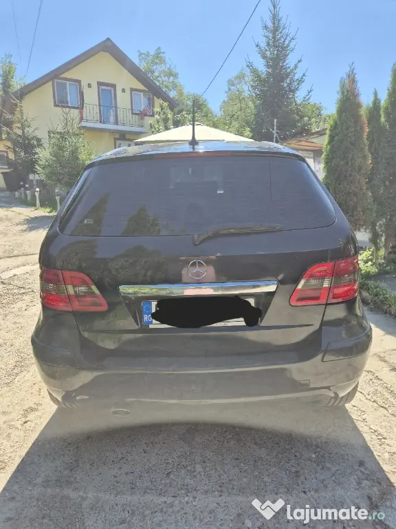 Mercedes B-class 2008 + 4 cauciucuri rezerva originale