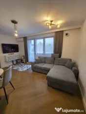 Apartament cu 2 camere, renovat integral, terasă și vedere