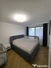Apartament cu 2 camere, renovat integral, terasă și vedere