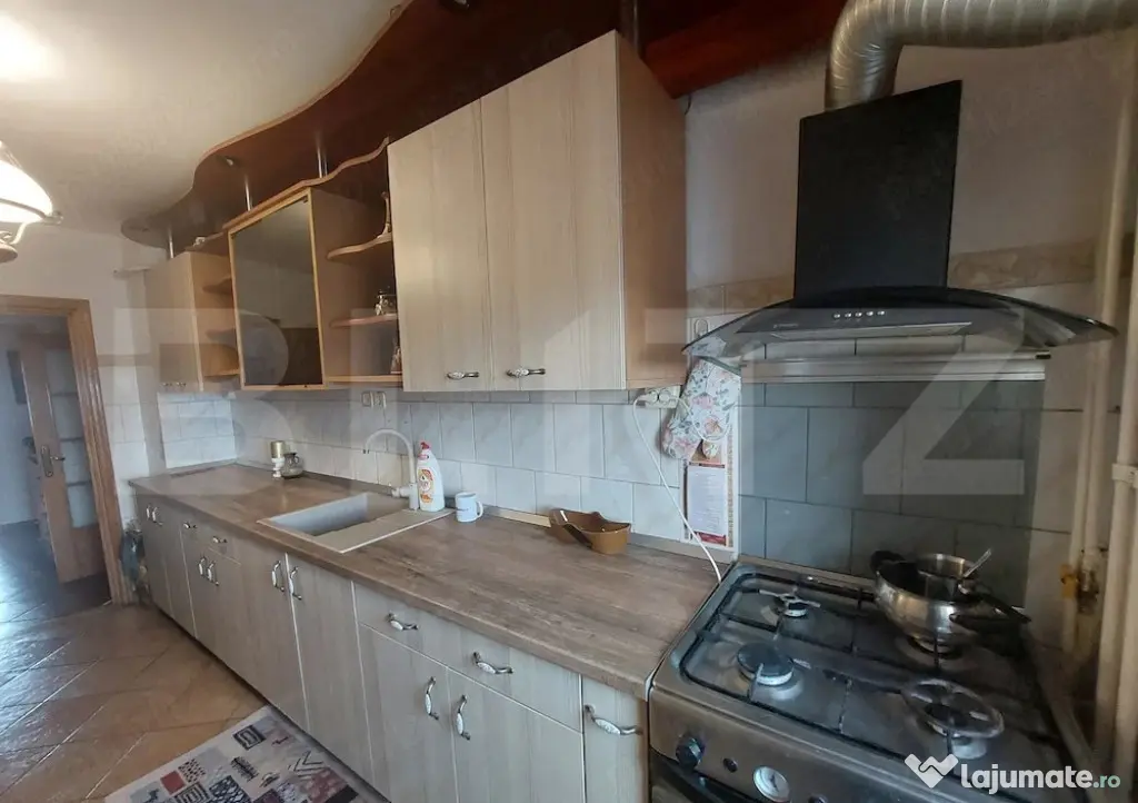 Apartament patru Camere Pacurari - Iasi (Iasi)