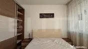 Apartament 2 camere, la cheie renovat, cu parcare 