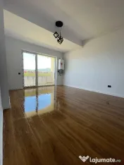 Vanzare Apartament 2 camere semidecomandat, 45 mp, Eroilor 