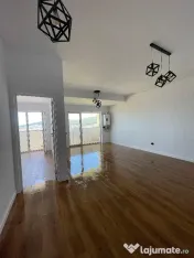 Vanzare Apartament 2 camere semidecomandat, 45 mp, Eroilor 