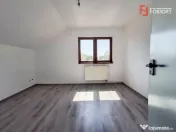 Casa individuala cu 4 camere de vanzare in Giarmata, zona No 
