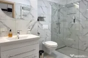 Piata Romana, 4 camere 138 MP total, Etaj 2/9, renovat - utilat, liber