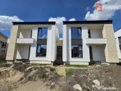 Duplex de vanzare cu 4 camere - Mosnita Noua 