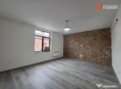 Apartament cu 2 camere cu curte proprie de vanzare zona - UT 