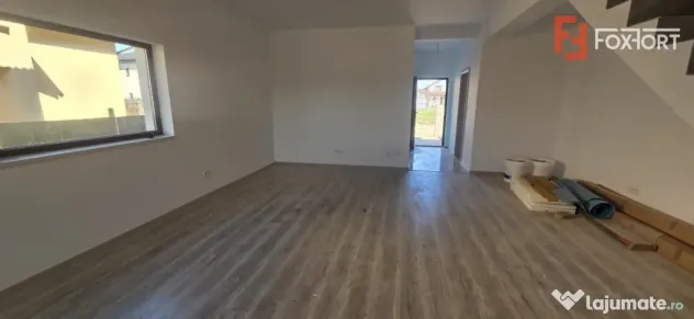 Duplex spatios, 385 mp teren, aproape de M City Mall - Mosni - Mosnita Noua (Timis)