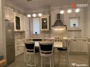 Apartament cu 3 camere, parter inalt - Central 