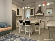 Apartament cu 3 camere, parter inalt - Central 