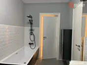 Apartament cu 3 camere, parter inalt - Central 