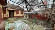 Casa individuala cu 4 camere si teren de 666 mp - zona Bogd 