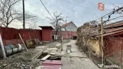 Casa individuala cu 4 camere si teren de 666 mp - zona Bogd 