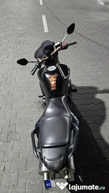 Motocicleta Yamaha FZ6 S1 anul 2005