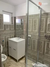 Casa individuala cu 16 camere de inchiriat, zona Sag