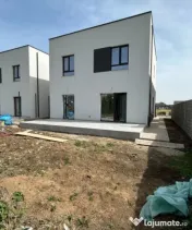 Duplex 5 camere spatios, cu 3 locuri de parcare - Dumbravita 
