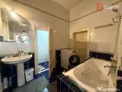 Spatiu de birou sau rezidential, P + 1E, 186 mp in centrul o 