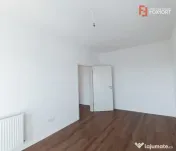 Apartament spatios cu 3 camere, scara interioara, 84 mp - V7 