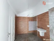 Apartament spatios cu 3 camere, scara interioara, 84 mp - V7 