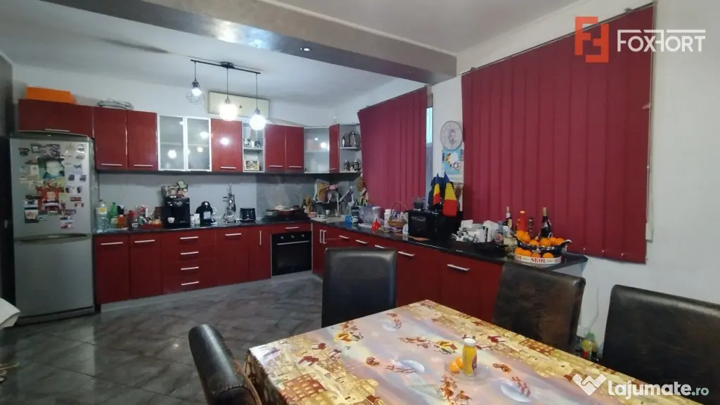 Casa individuala 4 camere, Sacalaz - Garaj, piscina exterioa - Sacalaz (Timis)