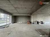 Spatiu comercial la gri, 133 mp, de vanzare, in zona Aradulu