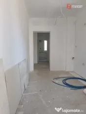 Duplex, 4 camere, 115 mp, toate utilitatile, la asfalt, in C