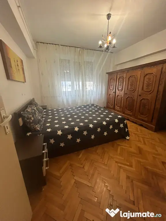 Proprietar închiriez sens Marasti apartament 5 camere