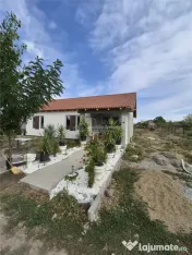 CAS#258; 3 CAMERE - 70 mp utili 350 mp teren 10 mp teras 