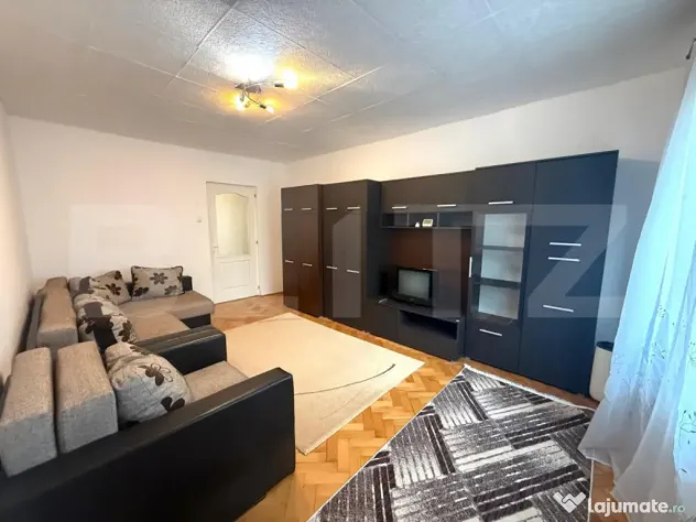 Apartament de inchiriat - 3 camere - Zona Unirii - Targu Mures (Mures)