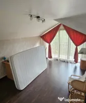 Casă cu 665 mp teren, garaj și terasă, zona Damila 